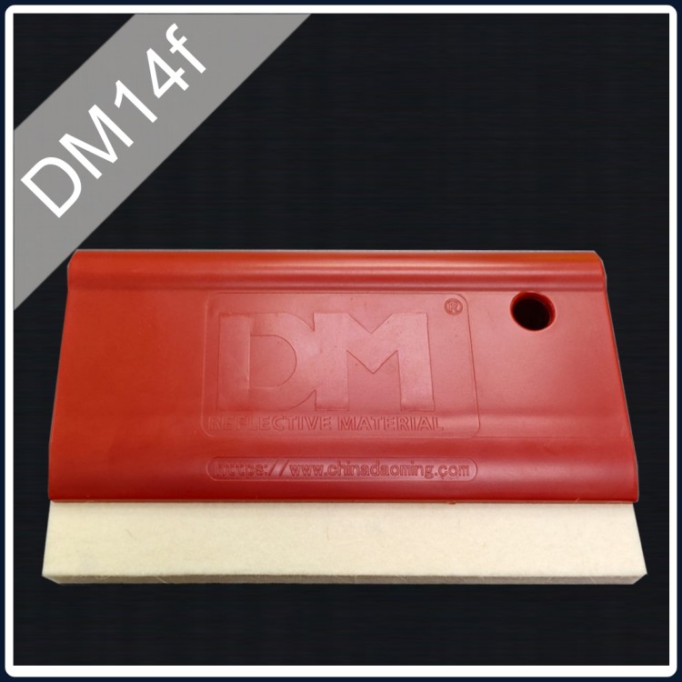 Ракель фетровый 14 см для монтажа лент и пленок производства DM